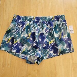 NWT dip size large running shorts